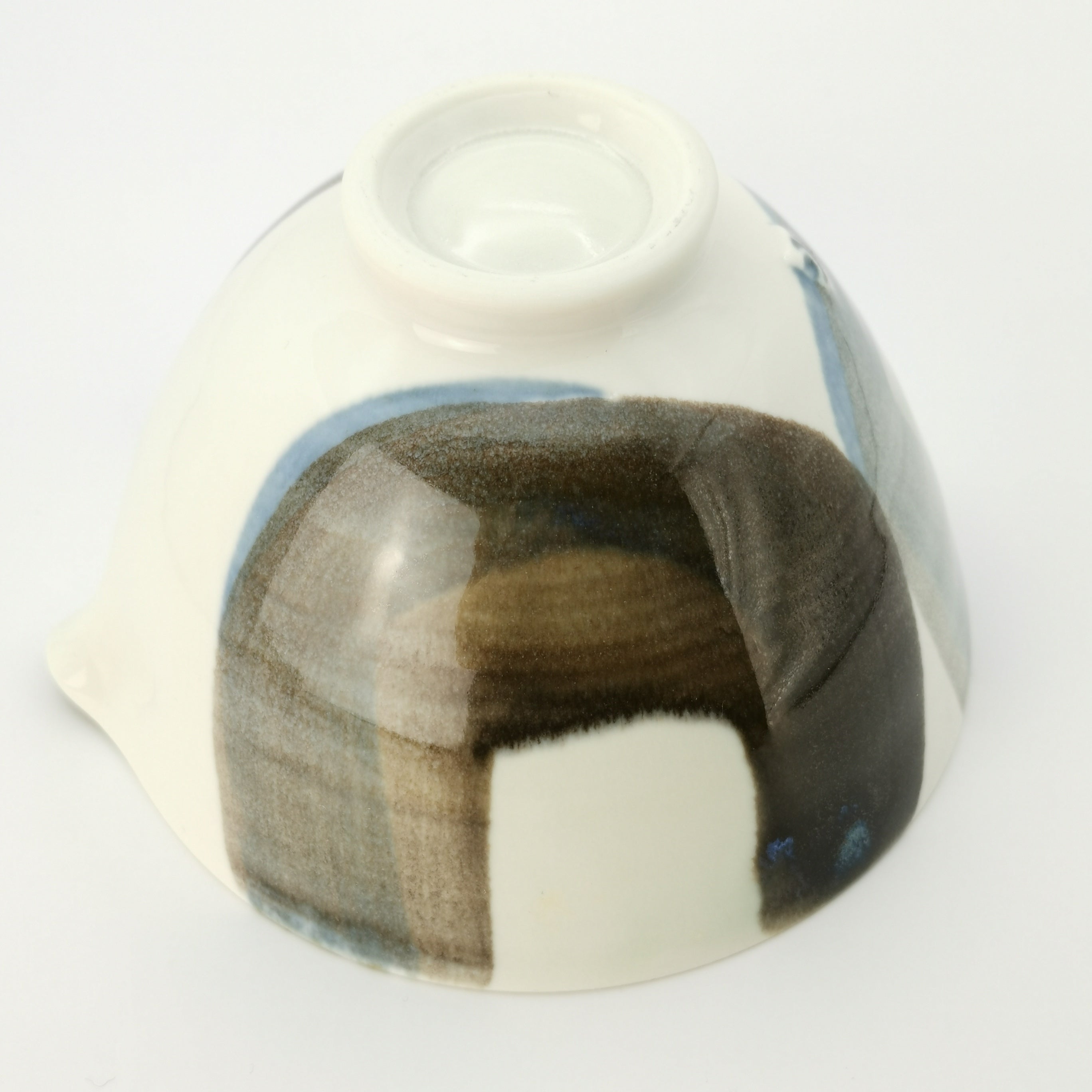 Medium pour bowl 3